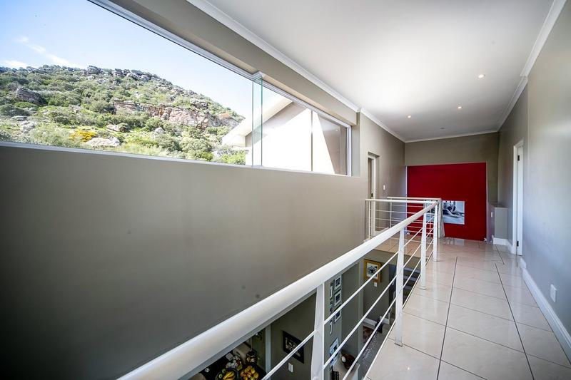 5 Bedroom Property for Sale in Crofters Valley Western Cape